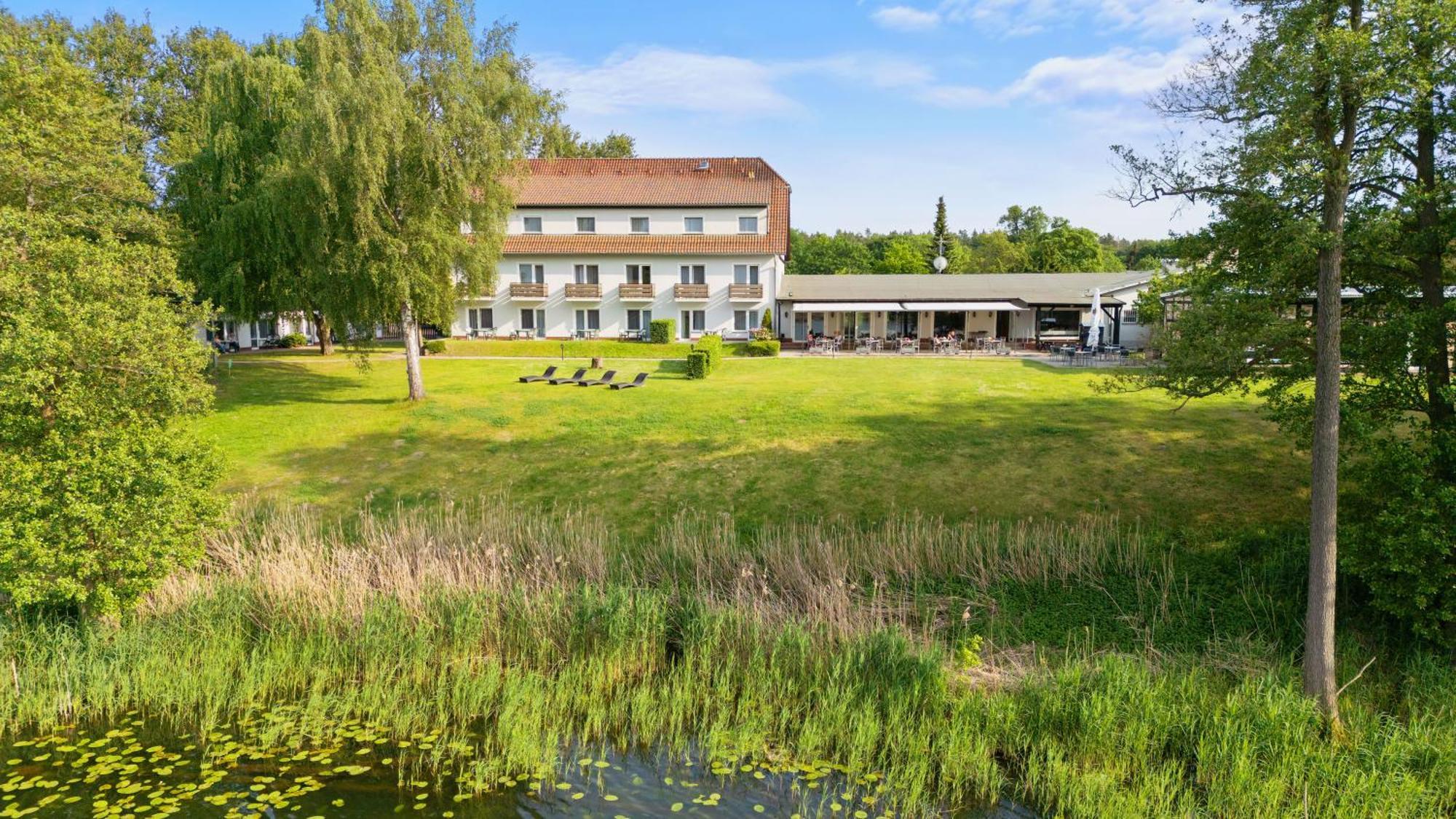 Seehotel Mühlenhaus Chorin Exterior foto